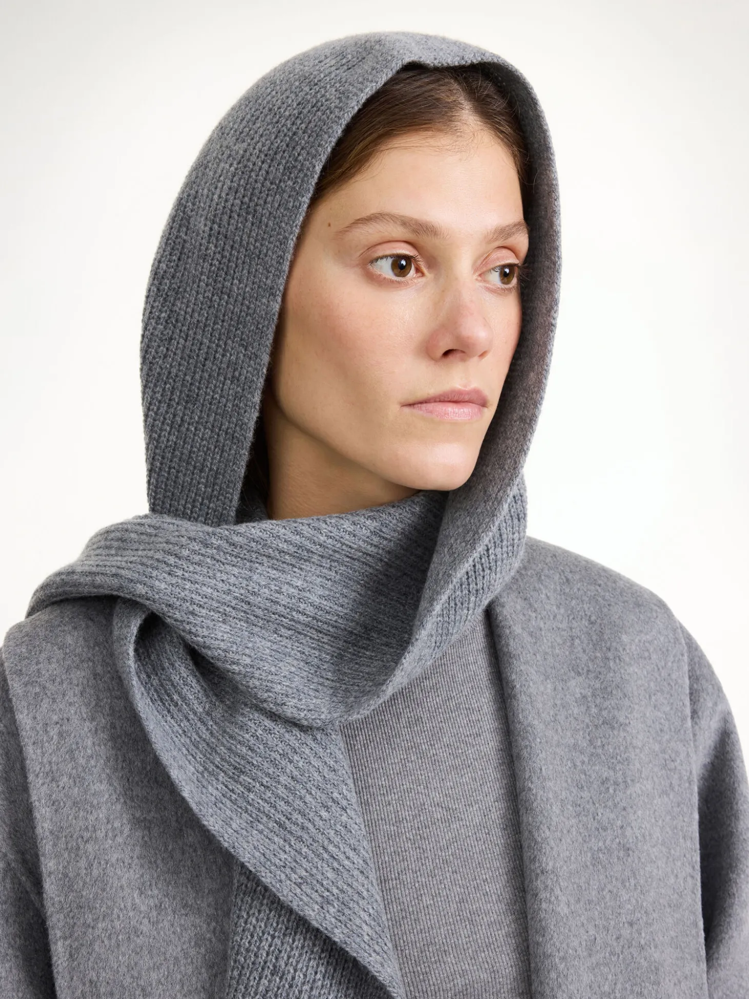 Sale By Malene Birger Florea tørklæde med hætte GreyMelange
