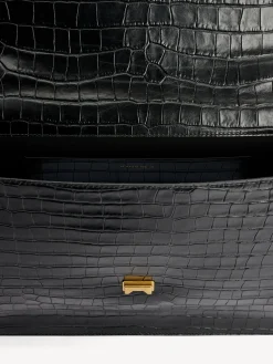 New By Malene Birger Ronlas skuldertaske i læder Black