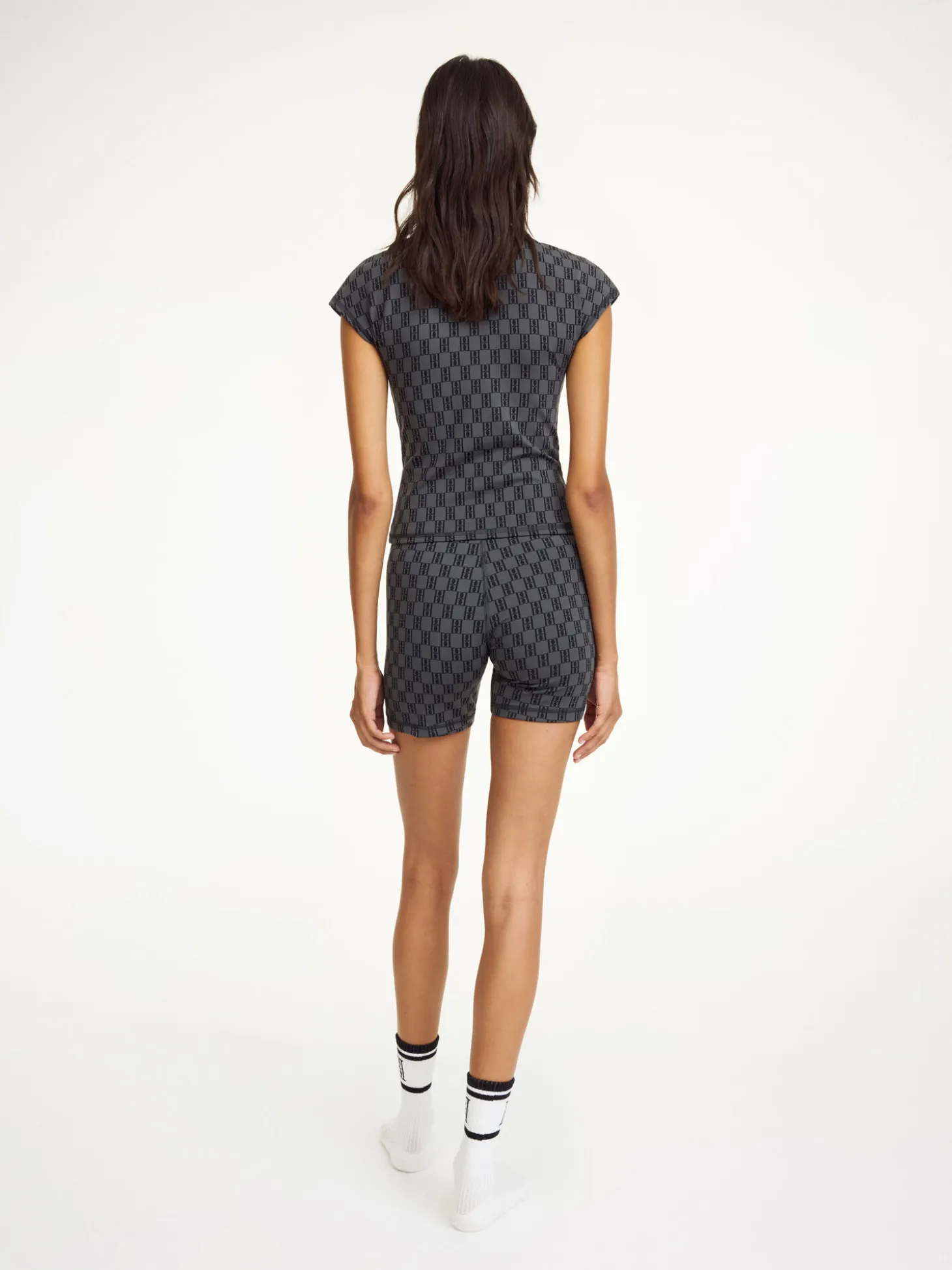 Hot By Malene Birger Venazia træningstop MonogramBlack&Grey