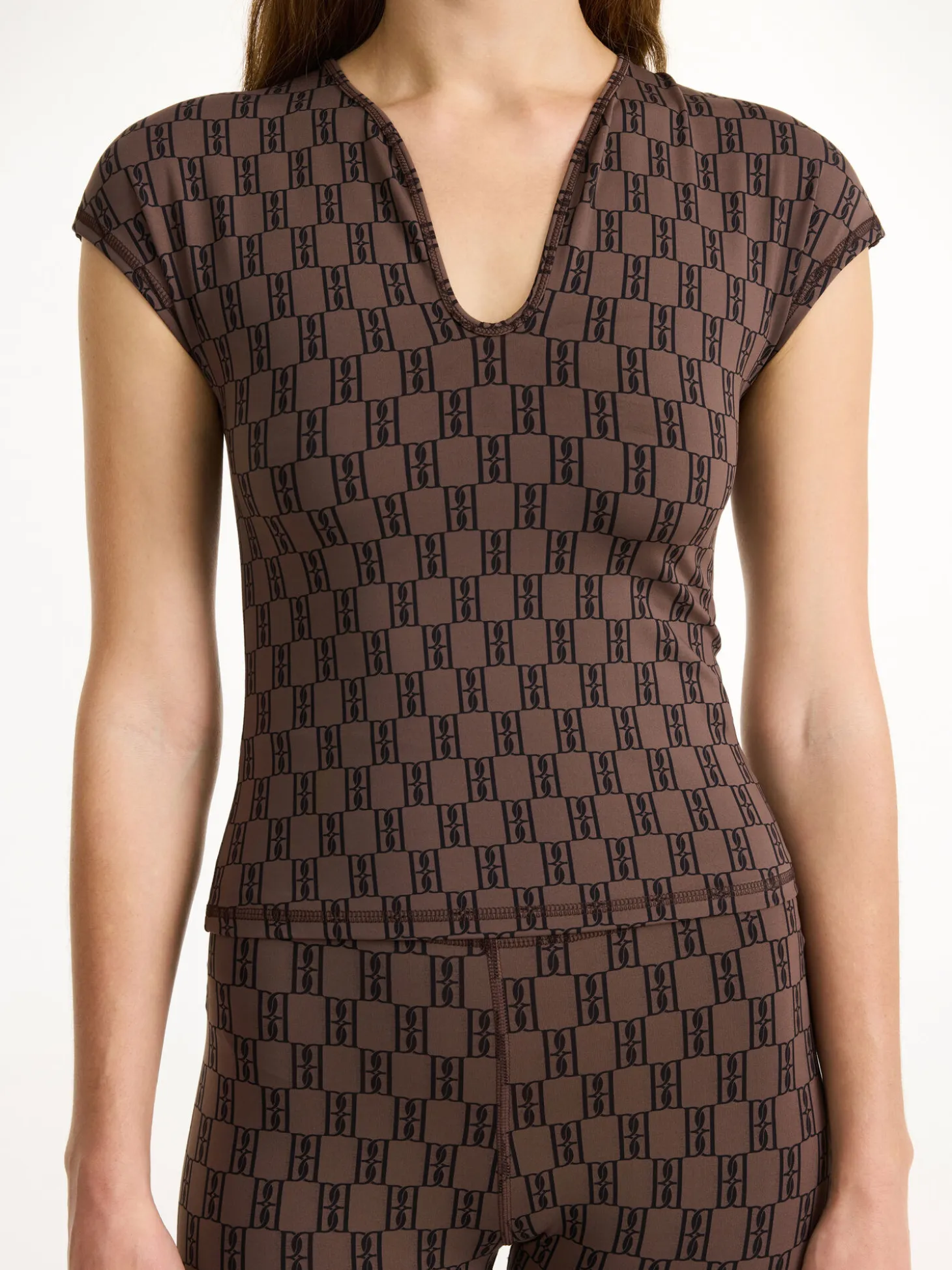 New By Malene Birger Venazia træningstop DarkMahogany